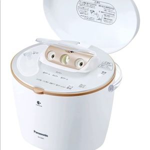 Panasonic Aeon Steamer Nano Care Gold Tone EH-SA91